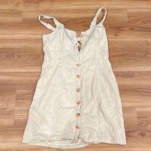 Cream color, size medium